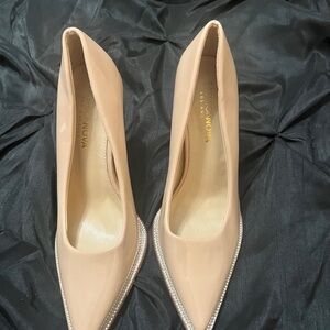 Fashion Nova Cream Stiletto Heels Classic Pump